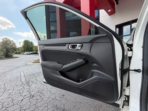 Used 2025 Honda Civic Sport image 11