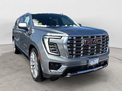 New 2025 GMC Yukon XL Denali w/ Sun & Power Step Package