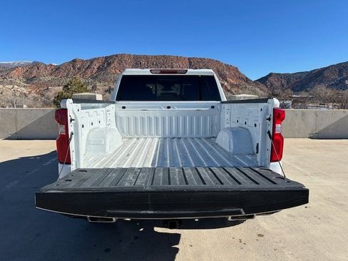 Used 2023 Chevrolet Silverado 1500 LT Trail Boss w/ Convenience Package II image 8