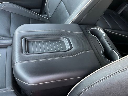 Used 2022 Chevrolet Tahoe Premier AWD/4WD image 39