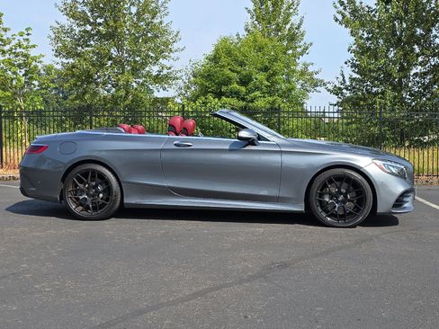 Used 2019 Mercedes-Benz S 560 Cabriolet image 3