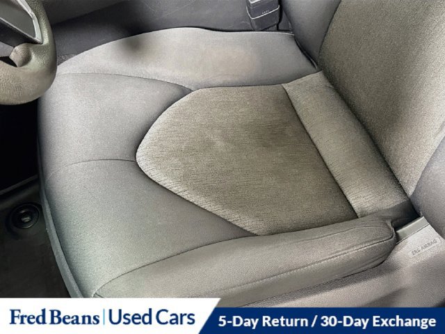 Used 2020 Toyota Camry LE FWD image 24