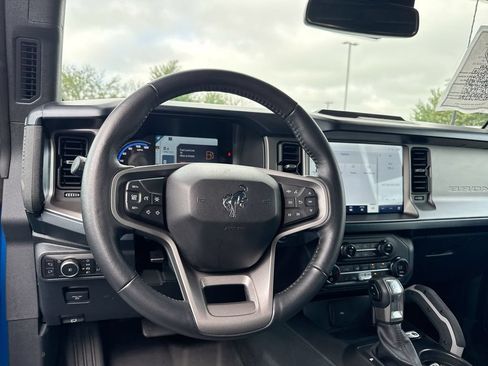 Used 2023 Ford Bronco Outer Banks AWD/4WD image 11
