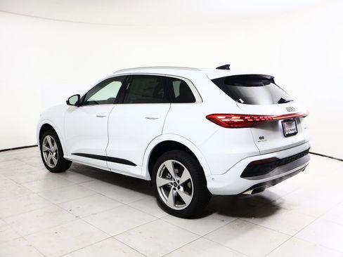 New 2025 Audi Q5 Premium Plus image 13