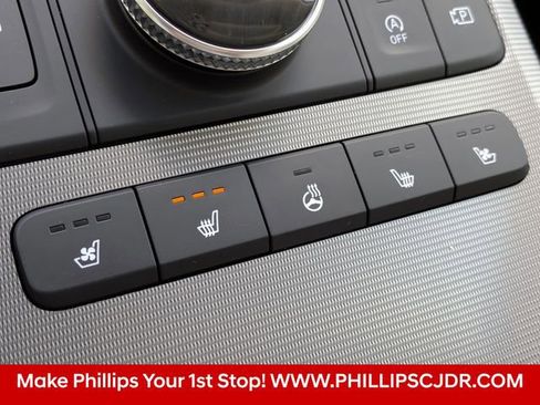 Used 2025 Hyundai Palisade Calligraphy FWD image 23