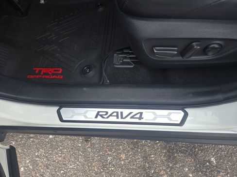 Used 2020 Toyota RAV4 TRD Off-Road image 19