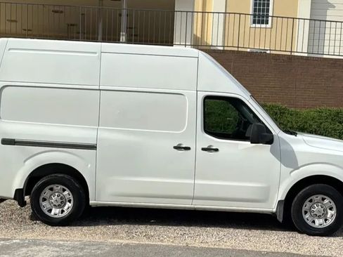 Used 2014 Nissan NV 2500 SV w/ Side & Curtain Airbag Package RWD image 4