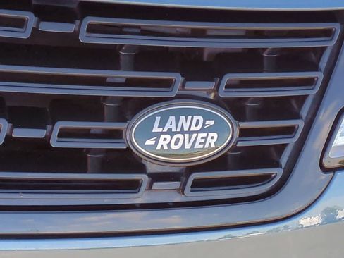 Used 2023 Land Rover Range Rover Sport SE image 10