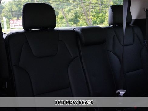 Used 2023 Kia Telluride LX AWD/4WD image 7