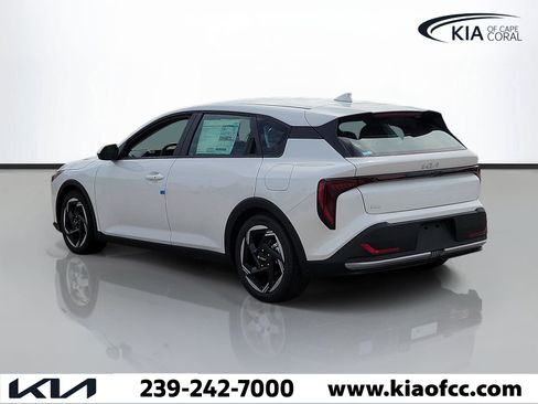 New 2026 Kia K4 EX FWD image 4