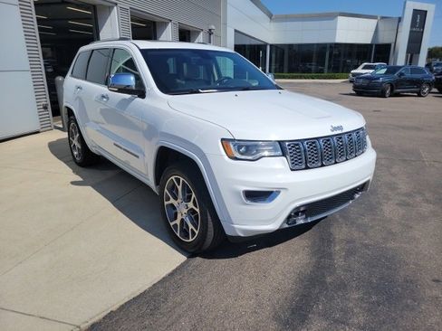 Used 2020 Jeep Grand Cherokee Overland image 9