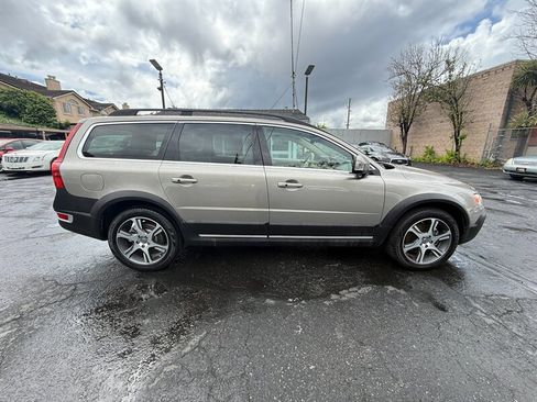 Used 2012 Volvo XC70 T6 Premier Plus image 4