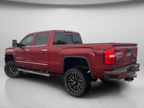 Used 2018 GMC Sierra 2500 Denali w/ Duramax Plus Package image 10