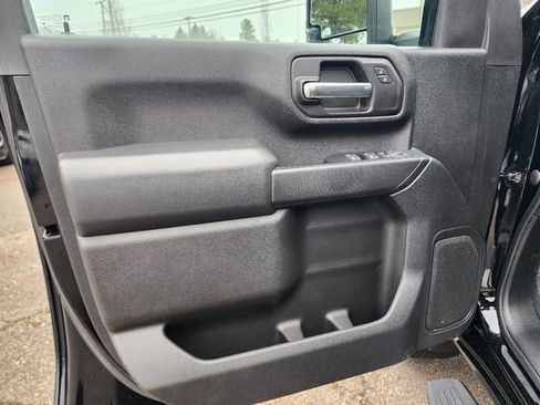 Used 2020 Chevrolet Silverado 2500 Custom w/ Custom Value Package image 19