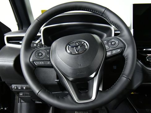 New 2026 Toyota Corolla Cross XLE image 2