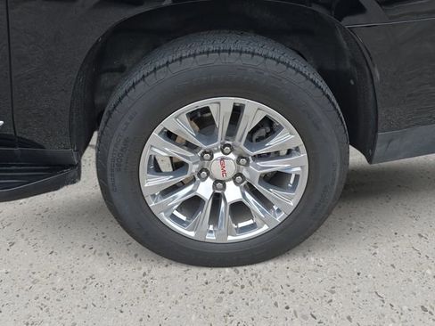Used 2024 GMC Yukon XL Denali AWD/4WD image 35