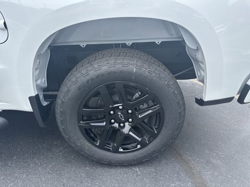 New 2025 Chevrolet Silverado 1500 Custom w/ Turbomax Blackout Package image 19