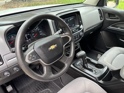 Used 2019 Chevrolet Colorado W/T w/ WT Convenience Package image 18