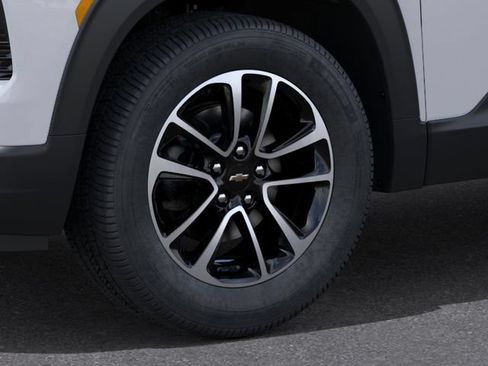 New 2026 Chevrolet TrailBlazer LT w/ Convenience Package AWD/4WD image 11