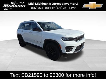 Used 2023 Jeep Grand Cherokee Laredo