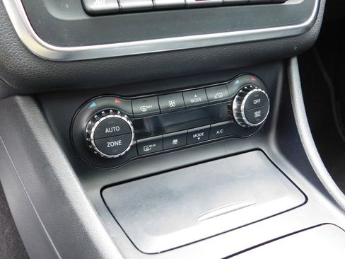 Used 2015 Mercedes-Benz CLA 250 4MATIC image 18