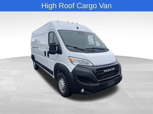 Used 2025 RAM ProMaster 2500 w/ Convenience Group FWD image 1
