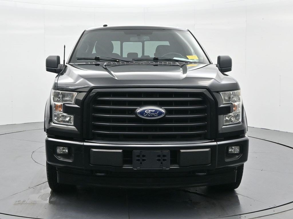 Used 2017 Ford F150 XLT w/ Equipment Group 302A Luxury AWD/4WD image 6