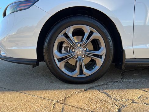 Used 2023 Honda Accord EX image 20