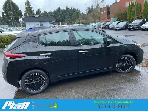 Used 2023 Nissan Leaf SV Plus image 11