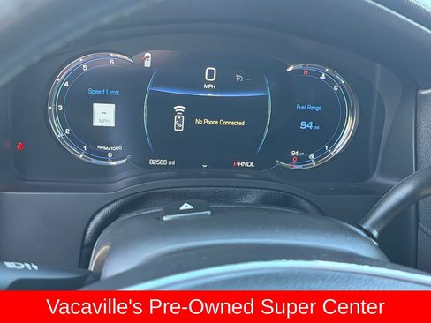 Used 2020 Cadillac Escalade ESV Luxury AWD/4WD image 16