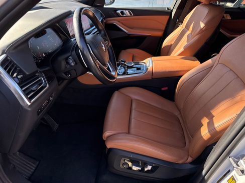 Used 2019 BMW X5 xDrive40i w/ Premium Package image 12