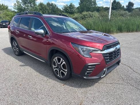 Used 2023 Subaru Ascent Touring AWD/4WD image 2