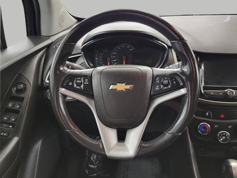 Used 2020 Chevrolet Trax LT w/ Driver Confidence Package AWD/4WD image 5