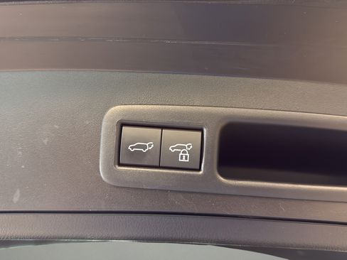 Used 2025 Lexus UX 300h AWD w/ Accessory Package (Z1) image 18