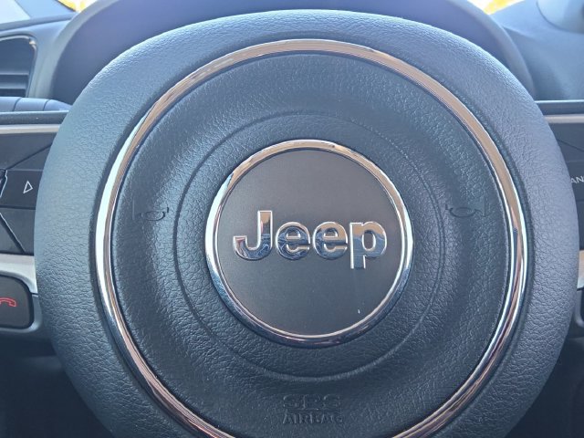 Used 2023 Jeep Renegade Altitude AWD/4WD image 5