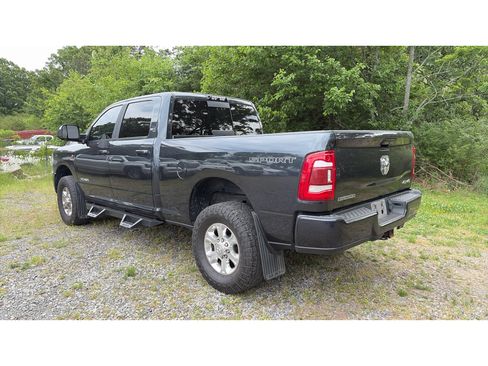 Used 2021 RAM 2500 Big Horn w/ Level 2 Equipment Group AWD/4WD image 4