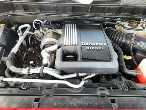 Used 2022 Chevrolet Silverado 1500 LTZ AWD/4WD image 32