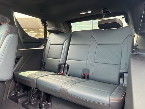 Used 2025 GMC Yukon AT4 w/ AT4 Premium Package image 41