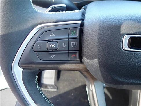 New 2026 Jeep Grand Cherokee L 4WD image 16