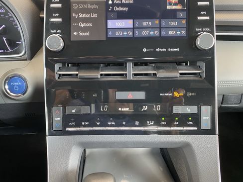 Used 2019 Toyota Avalon XSE w/ All Weather Liner Package FWD image 40