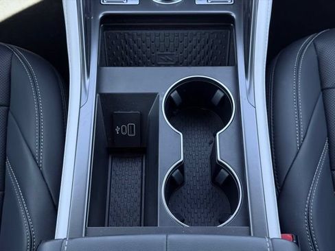 Certified 2025 Lincoln Nautilus Premier AWD/4WD image 39