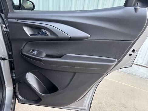 Used 2023 Chevrolet TrailBlazer LT w/ Convenience Package image 28