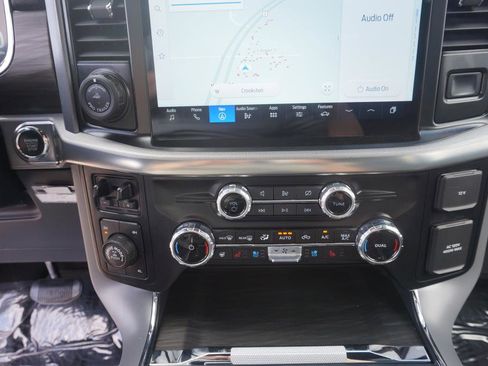 Used 2024 Ford F150 Lariat w/ Tow/Haul Package image 14