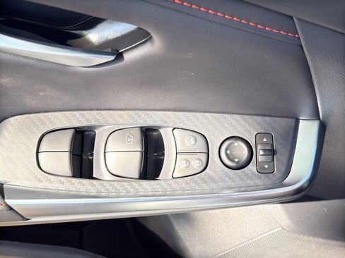 New 2025 Nissan Sentra SR image 18