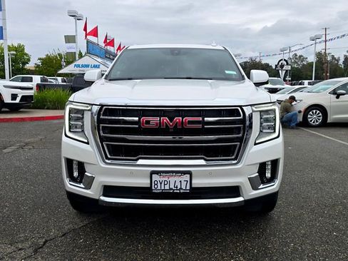 Used 2022 GMC Yukon SLT w/ SLT Luxury Package AWD/4WD image 2