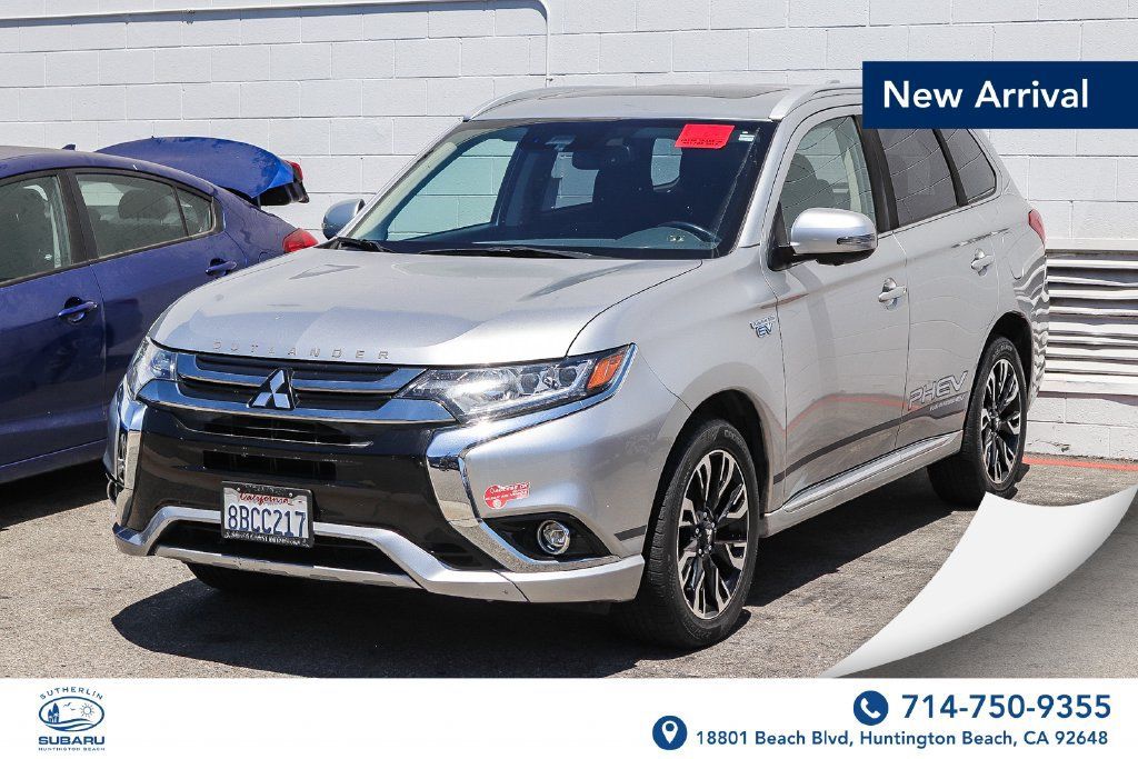 Used 2018 Mitsubishi Outlander GT AWD/4WD image 1