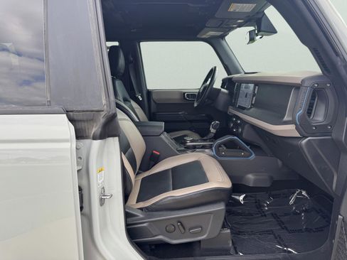 Certified 2024 Ford Bronco Wildtrak image 13
