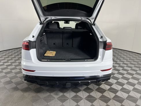 Certified 2025 Audi Q8 Premium Plus w/ Premium Plus Package image 17