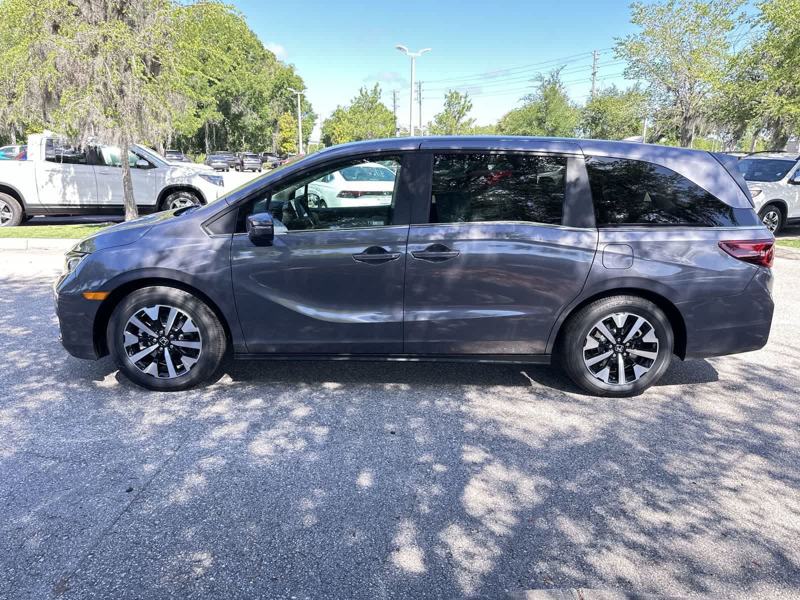 New 2026 Honda Odyssey Elite image 3