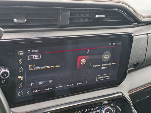 Used 2024 GMC Sierra 3500 AT4 w/ Technology Package image 31